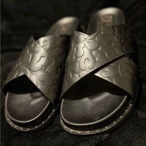 Chic Black Leather Sandals